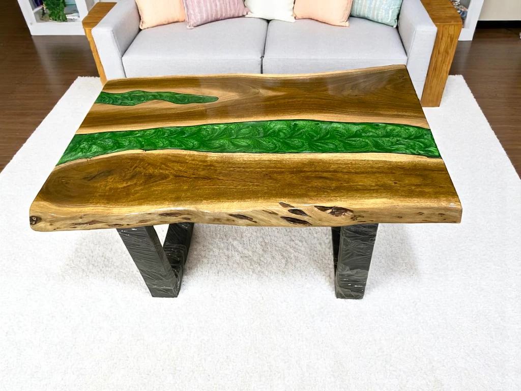 Creative Live Edge Epoxy River Table : Luxury Home Decors